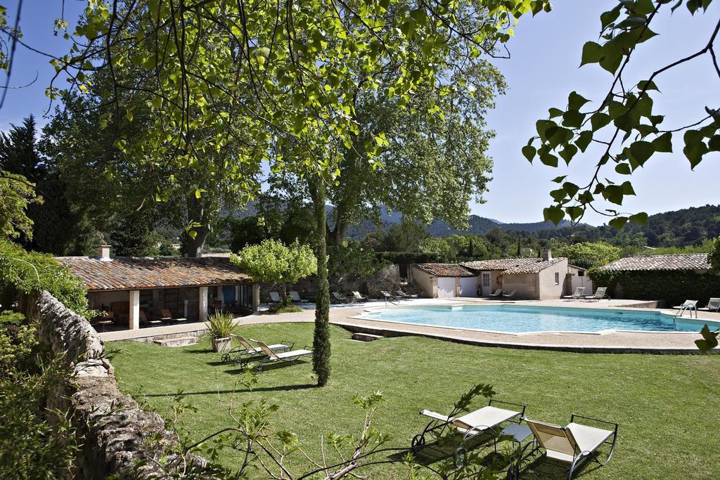 Hotel Le Mas De Guilles Lourmarin Esterno foto